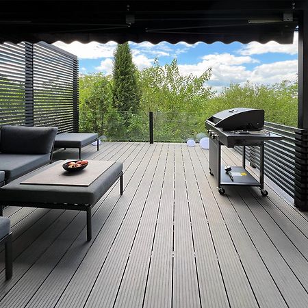 Pergola House In A Green Oasis With Fantastic View Apartment Petrovaradin Exterior photo